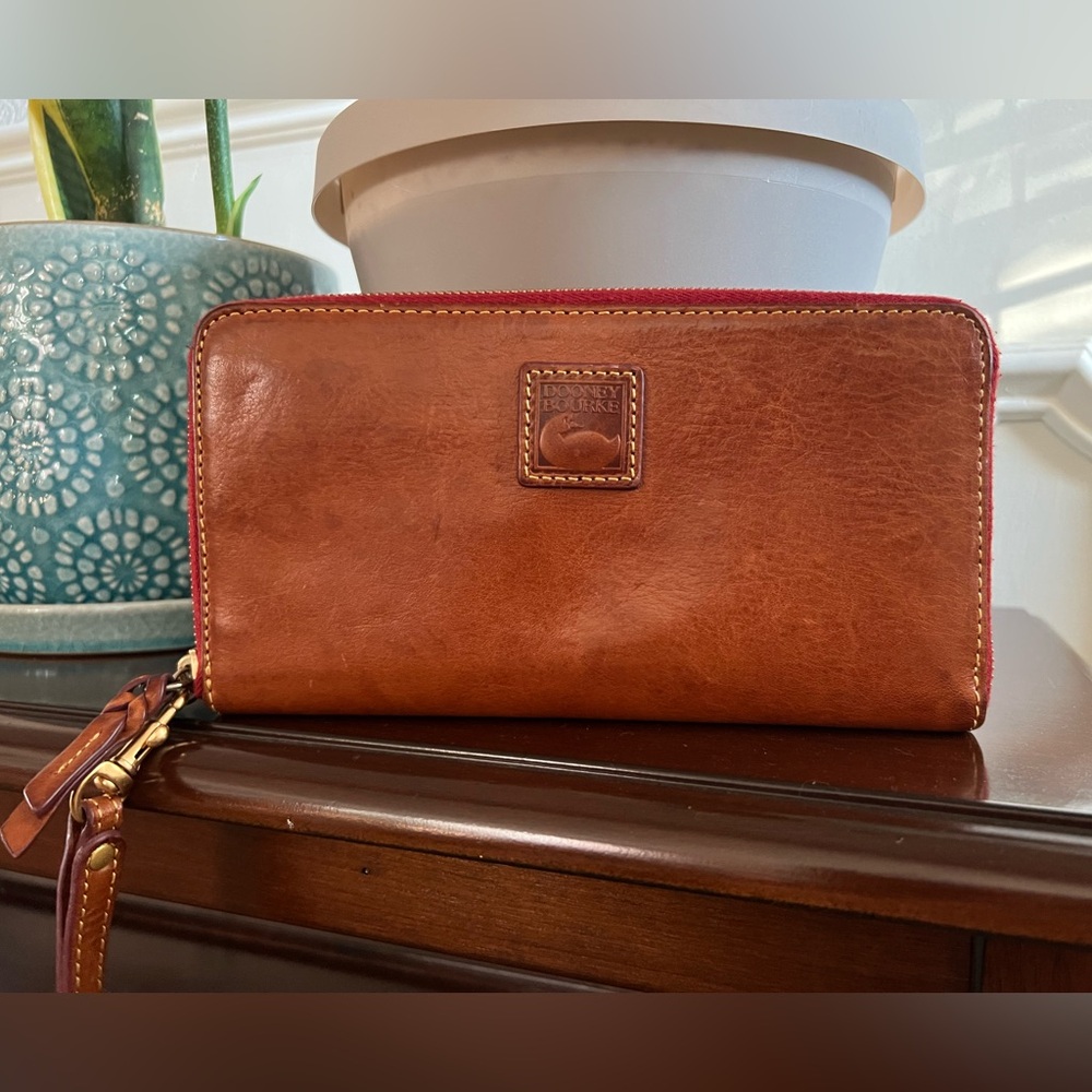 Dooney & Bourke Large Florentine Zip Around Wallet
